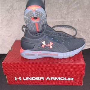 Under Armour HOVR Phantom SE Size 10.5